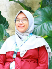 Tiarawati (Kak Tiara)